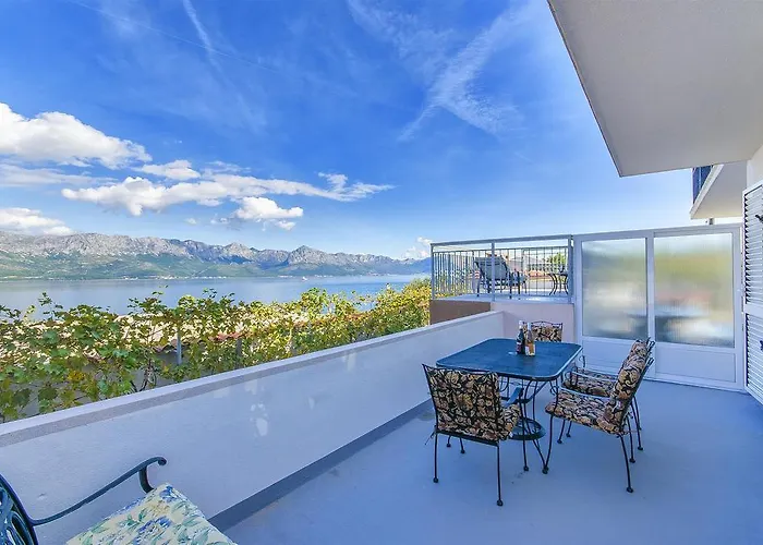 Rose Apartman Sućuraj